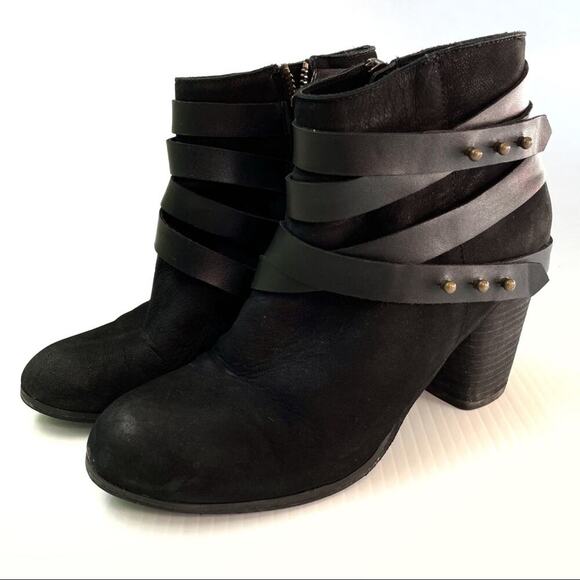 BP brand train wrap belted style booties with heel - Picture 1 of 10